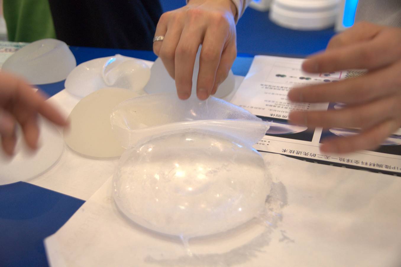 隆胸假体品牌PK