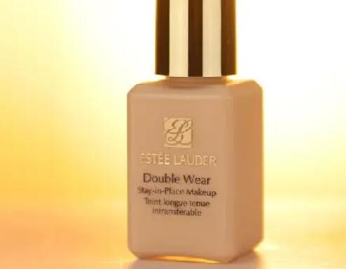 雅诗兰黛粉底液03.jpg 雅诗兰黛粉底液03.jpg