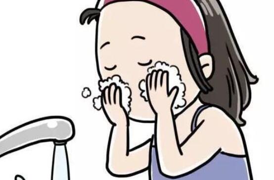 牛奶洗脸动漫01.jpg 牛奶洗脸动漫01.jpg