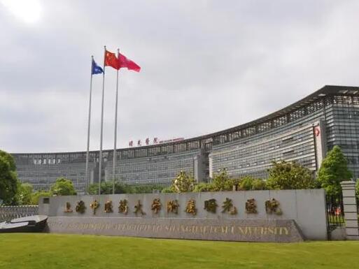 上海硅胶隆鼻哪家医院好?这十家正规医美靠技术圈粉!口碑信得过!