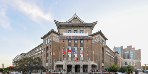 吉林大学第一医院二部整形美容科主任：年手术量从 100 台冲到 1500 + 台，光双眼皮修复就做了 3000 + 例