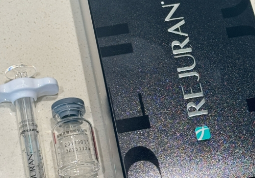 丽珠兰和薇旖美打眼纹哪个好?效果、安全性、性价比全方位横向评测